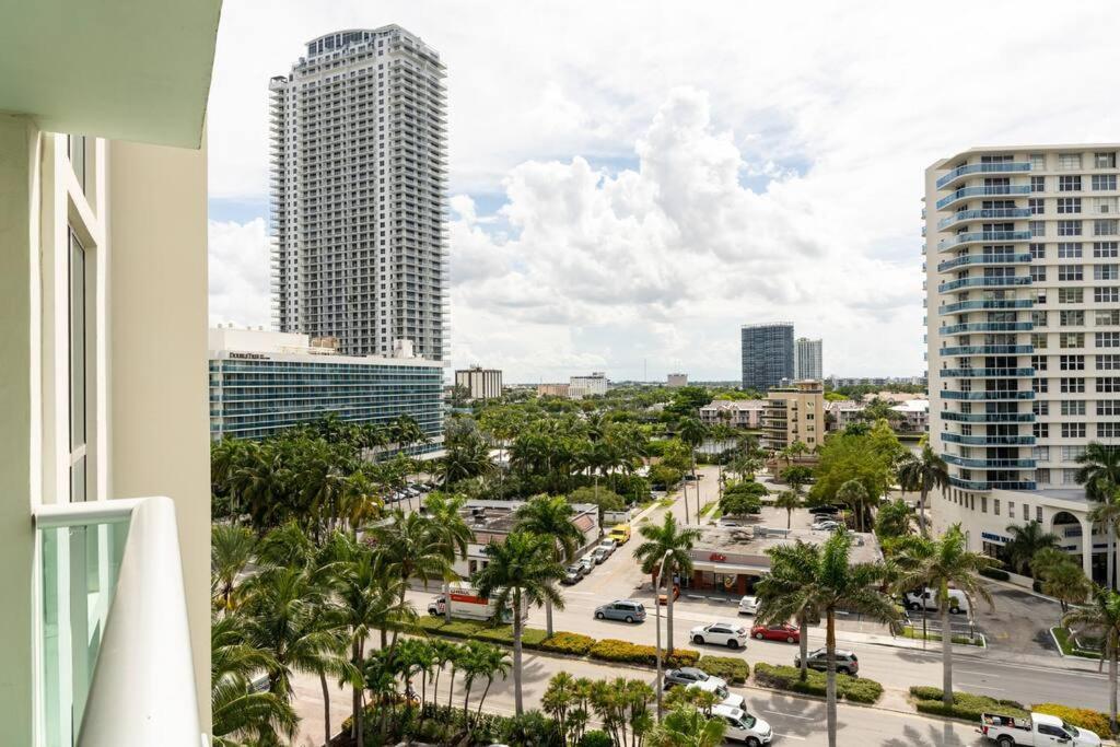 Luxury Stylish Oceanfront 2 Bedroom 2 Bathroom In Hollywood Fl エクステリア 写真